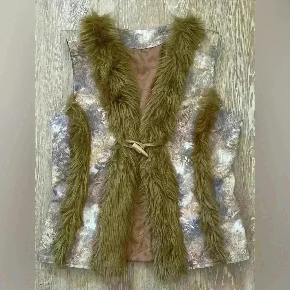 Tapestry vegan floral vintage hippie vest with faux fur